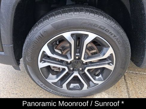 Used 2023 Jeep Compass Limited w/ Sun and Sound Group AWD/4WD image 12