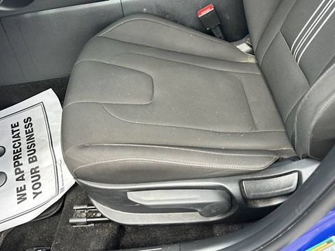 Used 2023 Hyundai Elantra SEL w/ Convenience Package FWD image 13