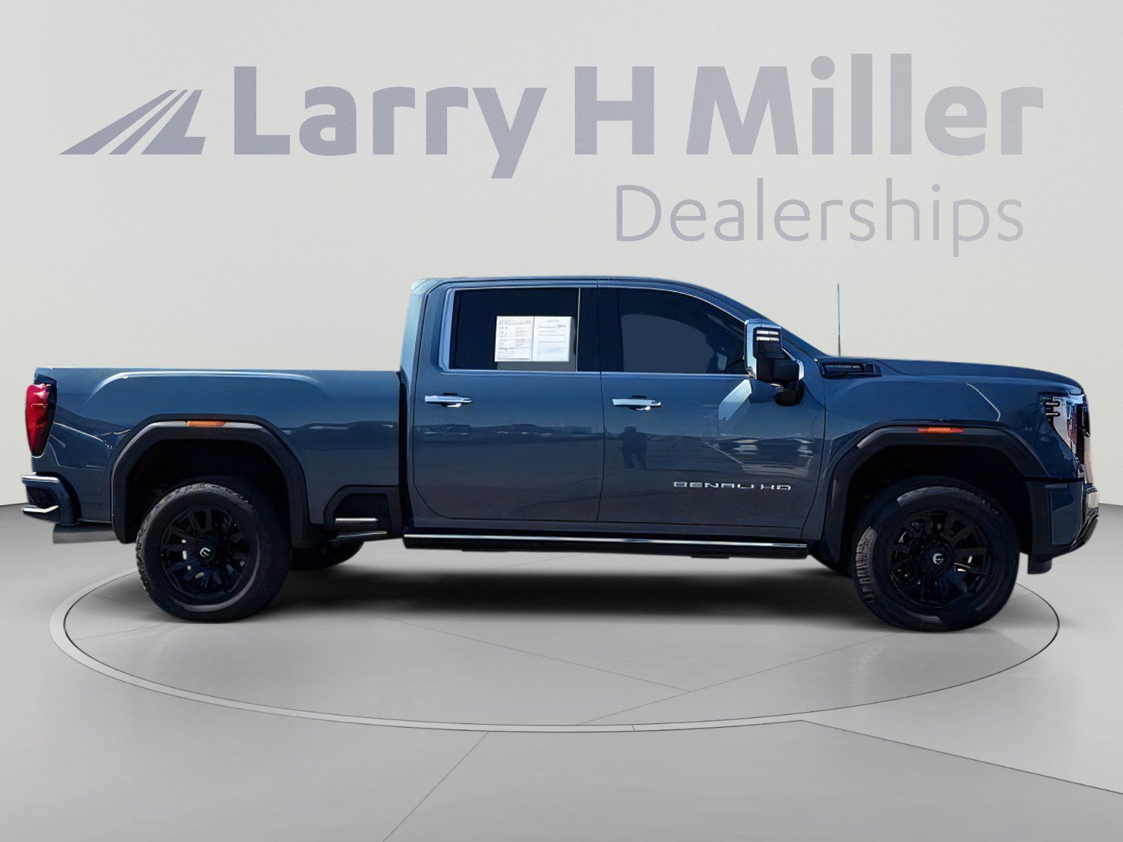 Used 2026 GMC Sierra 2500 Denali Ultimate w/ Max Trailering Package AWD/4WD image 8