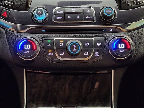 Used 2015 Chevrolet Impala LTZ image 19