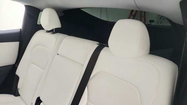 Used 2026 Tesla Model Y AWD image 40