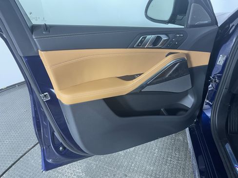 New 2026 BMW X6 xDrive40i image 7
