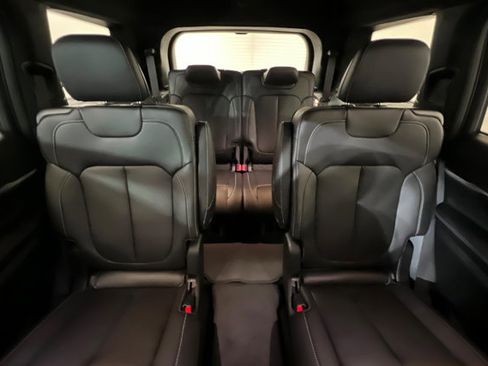 New 2025 Jeep Grand Cherokee L Limited image 26