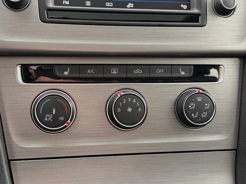 Used 2017 Volkswagen Golf Wolfsburg Edition image 11