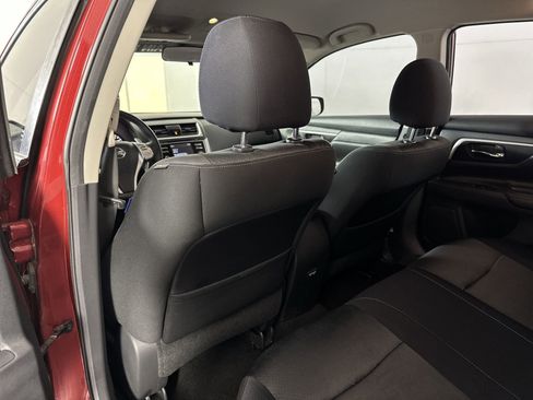 Used 2017 Nissan Altima 2.5 SR w/ Midnight Edition Package image 28