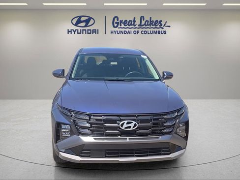 Used 2025 Hyundai Tucson SE AWD/4WD image 2
