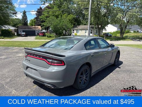 Used 2019 Dodge Charger SXT w/ Driver Confidence Group AWD/4WD image 4
