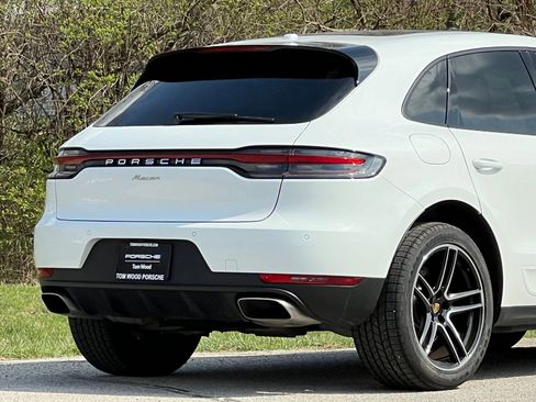 Certified 2020 Porsche Macan image 10