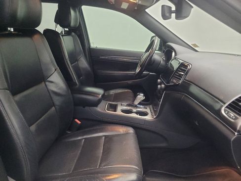 Used 2019 Jeep Grand Cherokee Limited w/ Luxury Group II RWD image 21