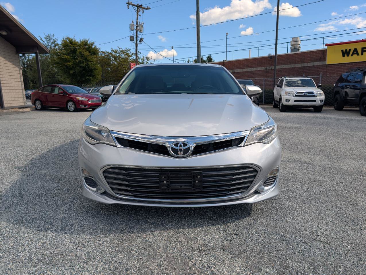 Used 2014 Toyota Avalon XLE Premium FWD image 2