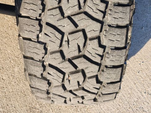 Used 2022 Ford F250 Platinum w/ FX4 Off-Road Package image 13