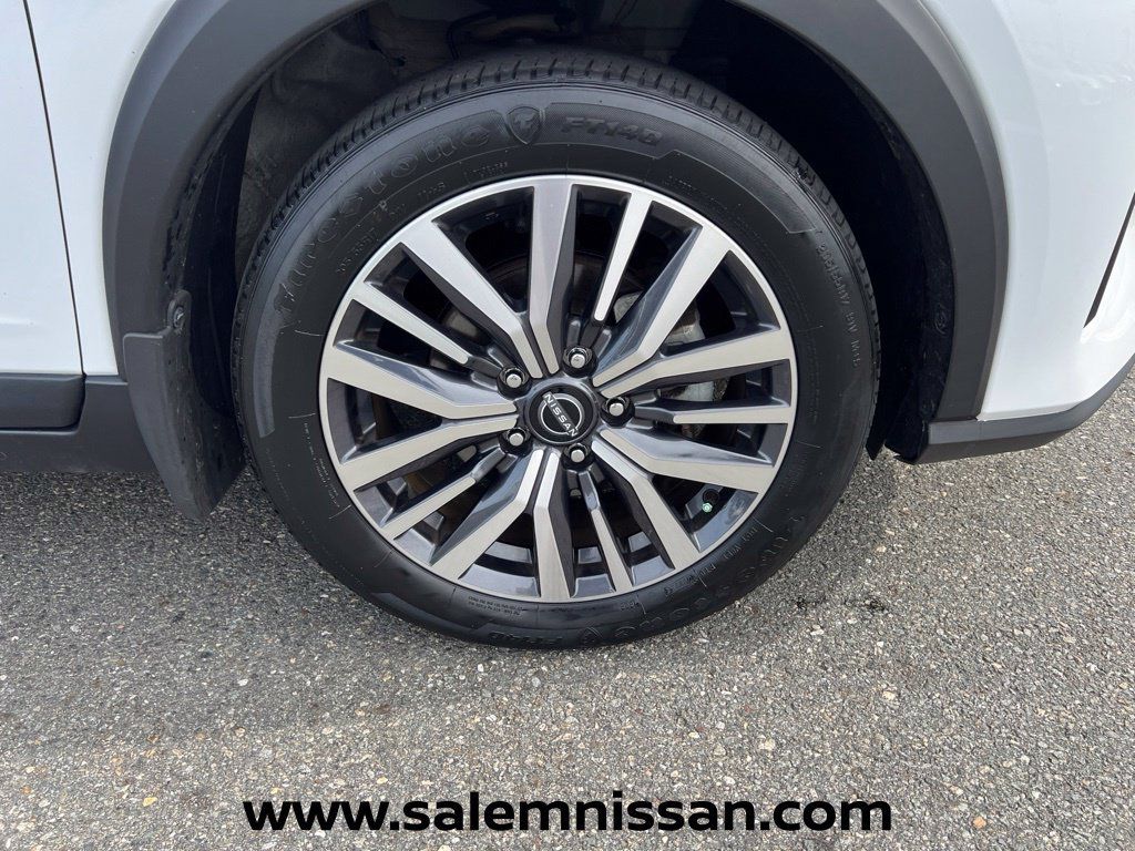 Used 2023 Nissan Kicks SV FWD image 25
