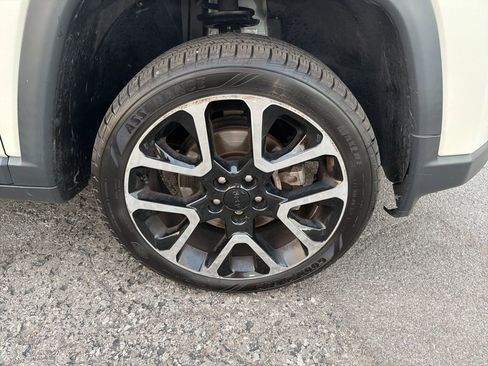 Certified 2018 Jeep Compass Limited w/ Navigation Group image 38