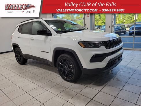 New 2026 Jeep Compass Latitude w/ Quick Order Package 29K AWD/4WD image 1