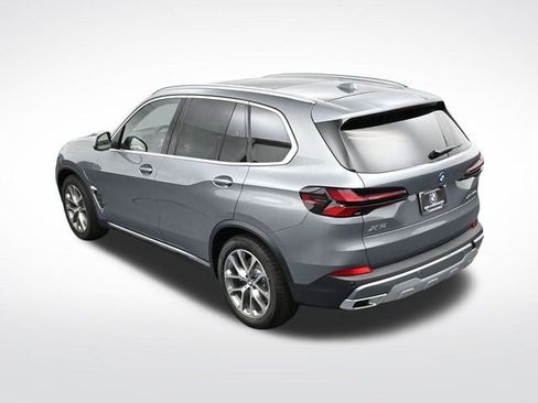 New 2026 BMW X5 xDrive50e w/ Climate Comfort Package image 25
