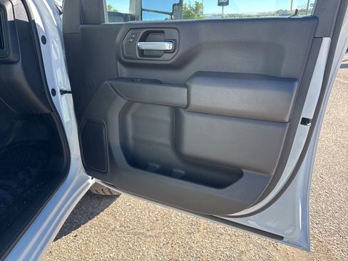 New 2026 GMC Sierra 2500 Pro w/ Convenience Package image 28