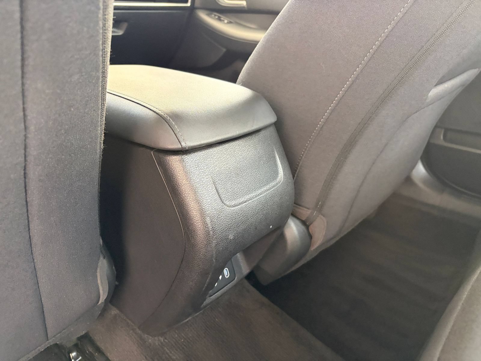 Used 2025 Hyundai Sonata SEL FWD image 22