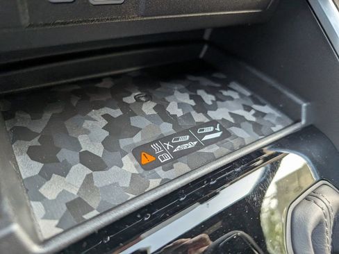 New 2025 Chevrolet Colorado LT w/ LT Convenience Package image 25