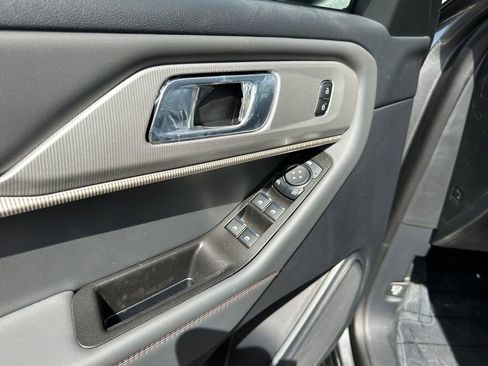 New 2026 Ford Explorer Active RWD image 21