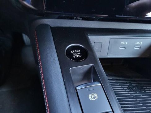 New 2025 Nissan Kicks SR w/ Illumination Package image 12