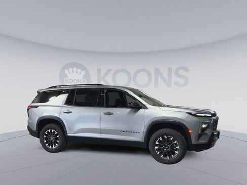 New 2026 Chevrolet Traverse Z71 w/ Enhanced Driving Package image 2