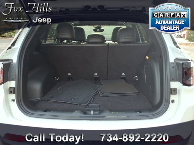 Certified 2024 Jeep Compass Limited w/ Sun and Sound Group AWD/4WD image 10