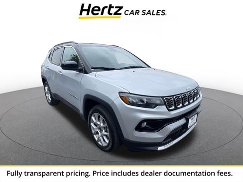 Used 2025 Jeep Compass Limited AWD/4WD image 1