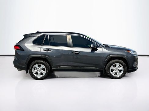 Used 2020 Toyota RAV4 XLE w/ XLE Grade Weather Package AWD/4WD image 4