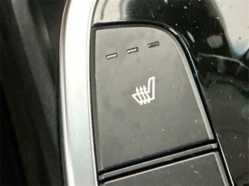 Used 2022 Kia Niro EX w/ Cold Weather Package image 18