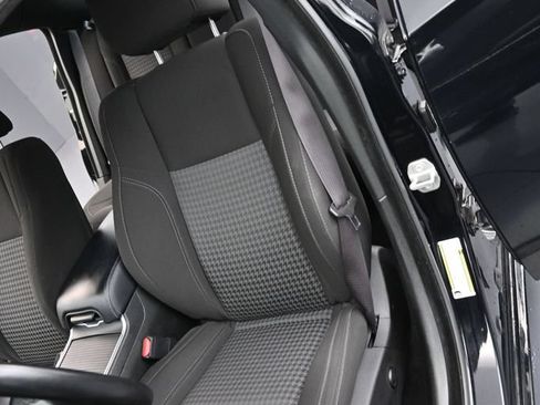 Used 2023 Dodge Charger SXT RWD image 16