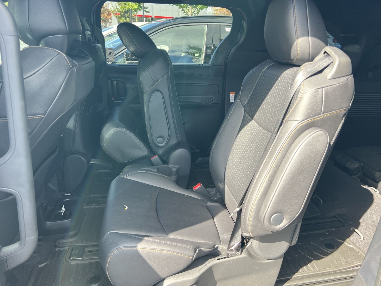 New 2026 Toyota Sienna XLE Woodland Edition AWD/4WD image 19