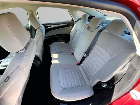 Used 2020 Ford Fusion S image 17