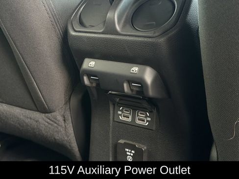 Used 2022 Jeep Wrangler Unlimited Sport w/ Sun And Sound Package AWD/4WD image 35