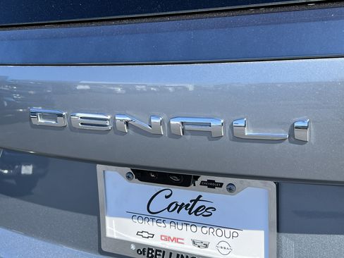 Used 2026 GMC Yukon Denali Ultimate AWD/4WD image 10