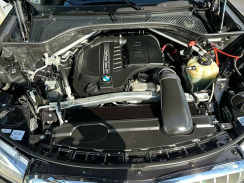 Used 2017 BMW X5 xDrive35i w/ Premium Package image 9