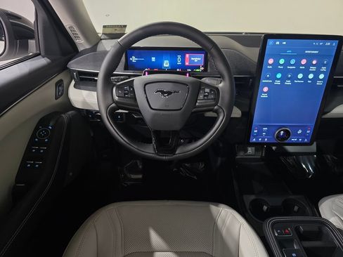 New 2025 Ford Mustang Mach-E Premium w/ Interior Protection Package AWD/4WD image 20