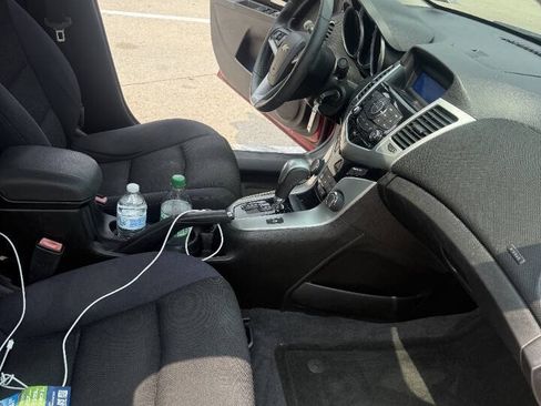 Used 2013 Chevrolet Cruze LT FWD image 10