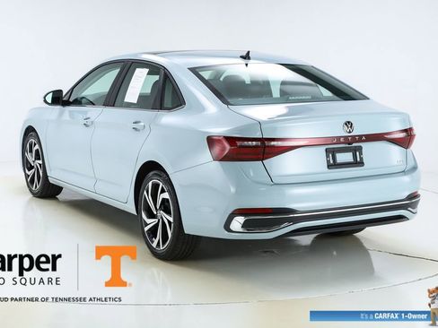 Used 2025 Volkswagen Jetta SEL image 7