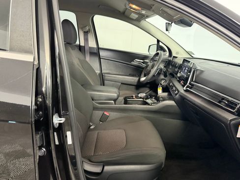 Used 2023 Kia Sportage LX image 31