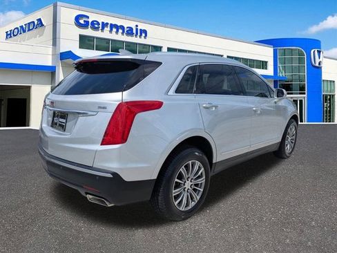 Used 2017 Cadillac XT5 Luxury AWD/4WD image 5