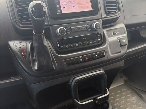 Used 2024 RAM ProMaster 2500 w/ Convenience Group FWD image 15