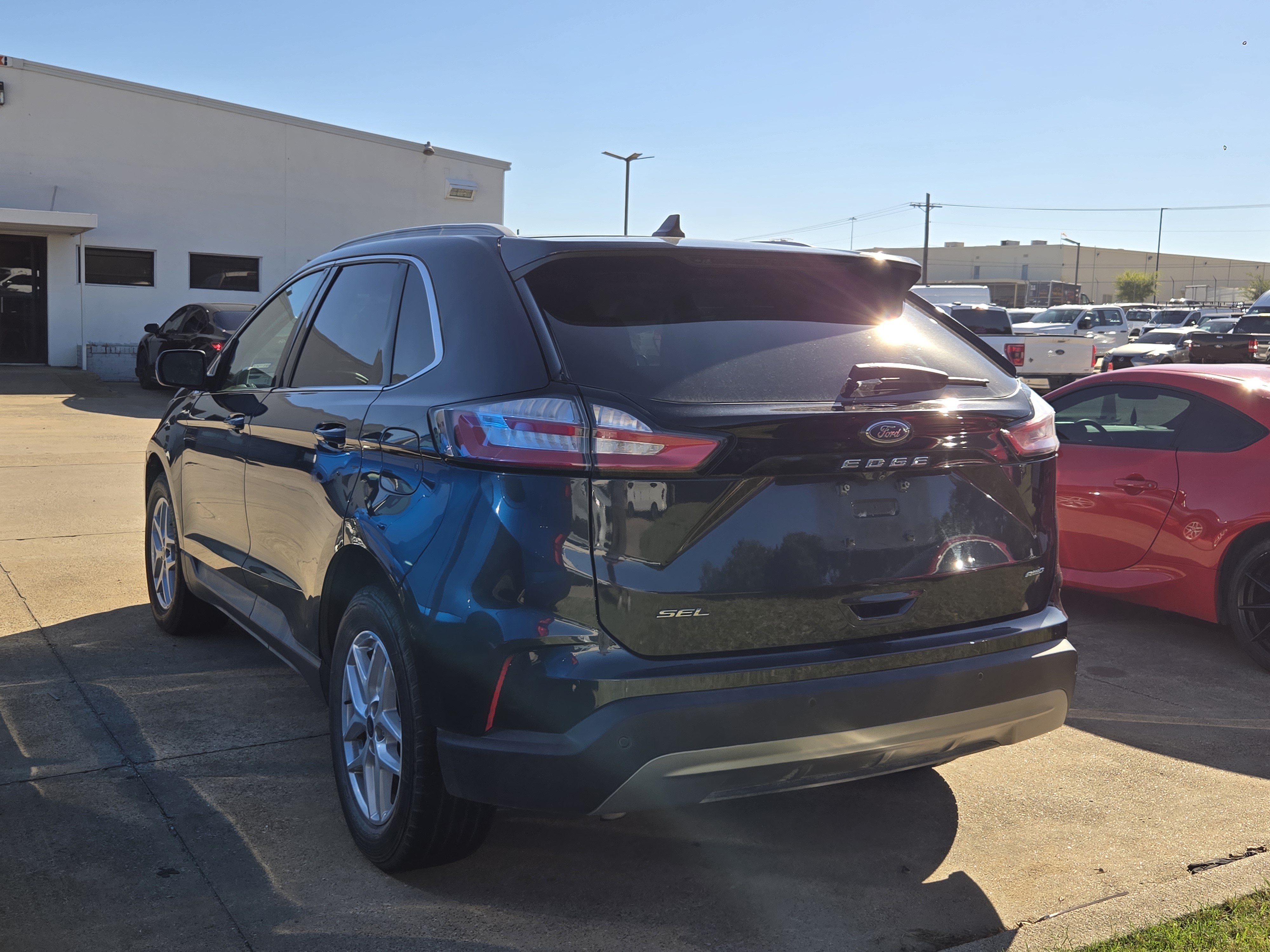 Used 2022 Ford Edge SEL w/ Convenience Package AWD/4WD image 6