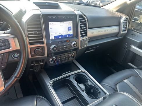 Used 2021 Ford F250 Platinum w/ FX4 Off-Road Package AWD/4WD image 17