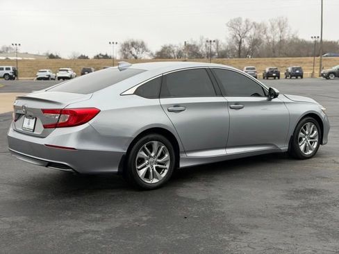 Used 2019 Honda Accord LX image 7