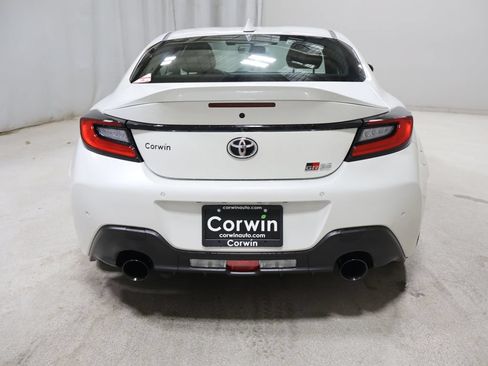 New 2026 Toyota GR86 Premium w/ ALL Weather Mat Package (TMS) RWD image 7