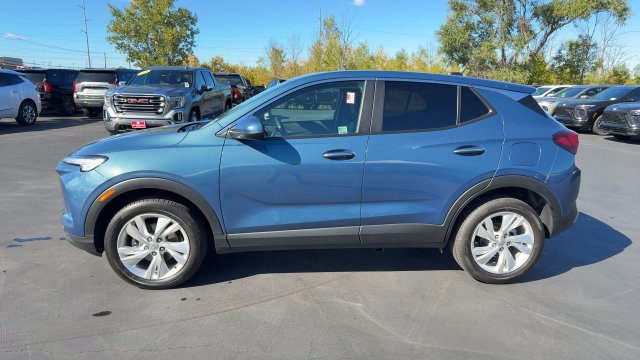 Used 2025 Buick Encore GX Preferred w/ Comfort Package AWD/4WD image 5