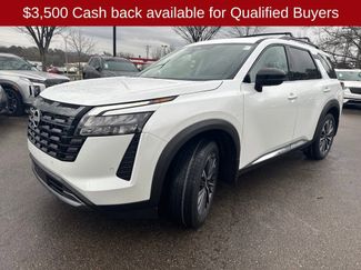 New 2026 Nissan Pathfinder Platinum video 3