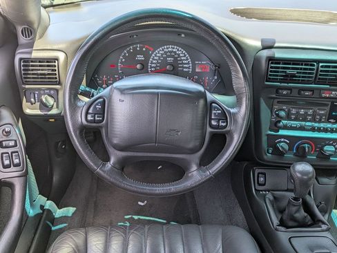 Used 2002 Chevrolet Camaro Z28 w/ SS Performance/Appearance Pkg image 20