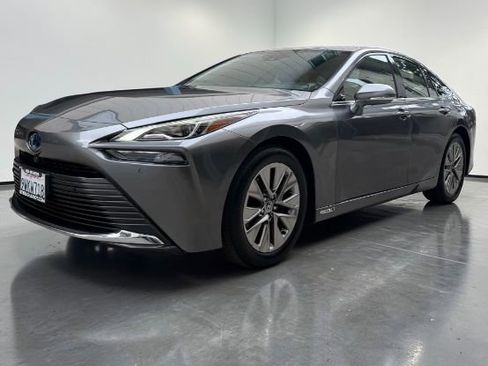 Used 2022 Toyota Mirai XLE w/ Advanced Technology Package image 2