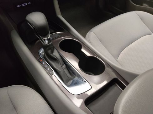 Used 2022 Chevrolet Malibu LS image 26